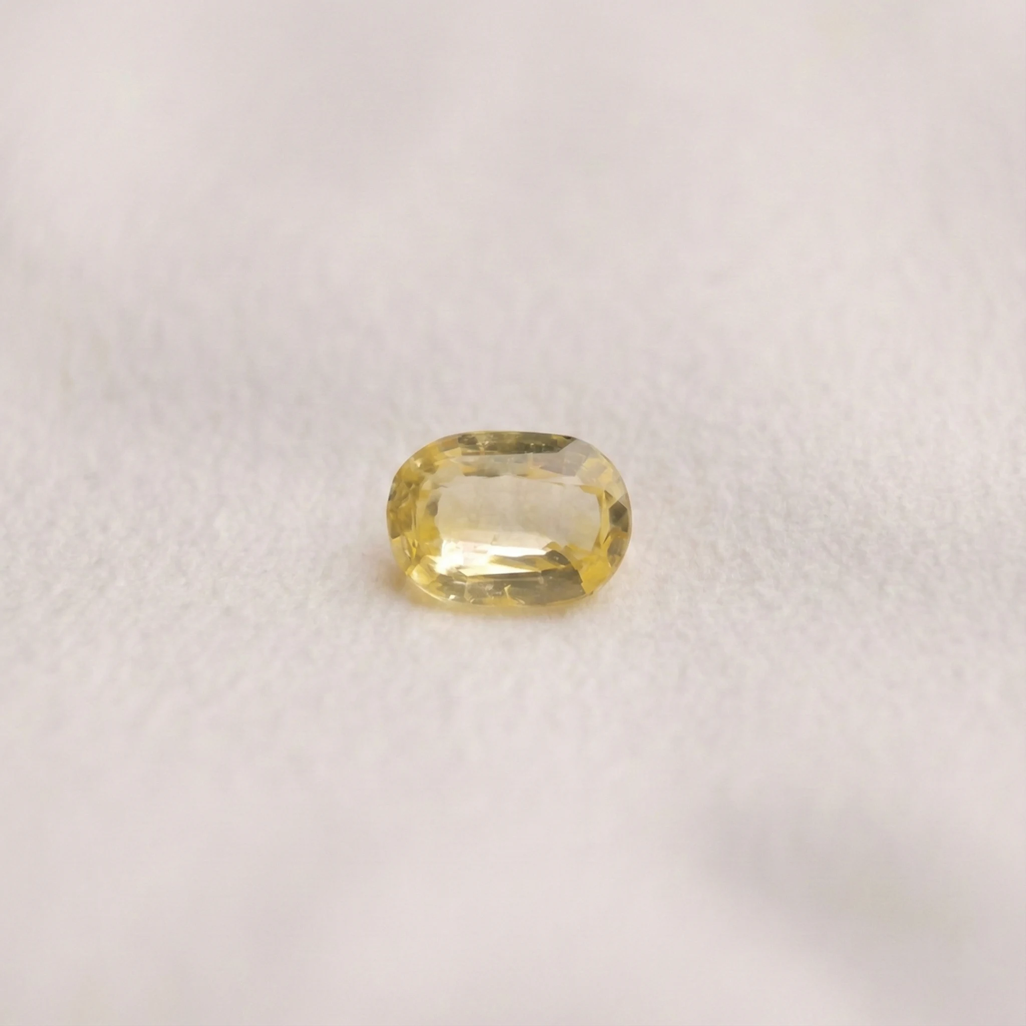 Yellow Sapphire (Pukhraj) - Golden Oval